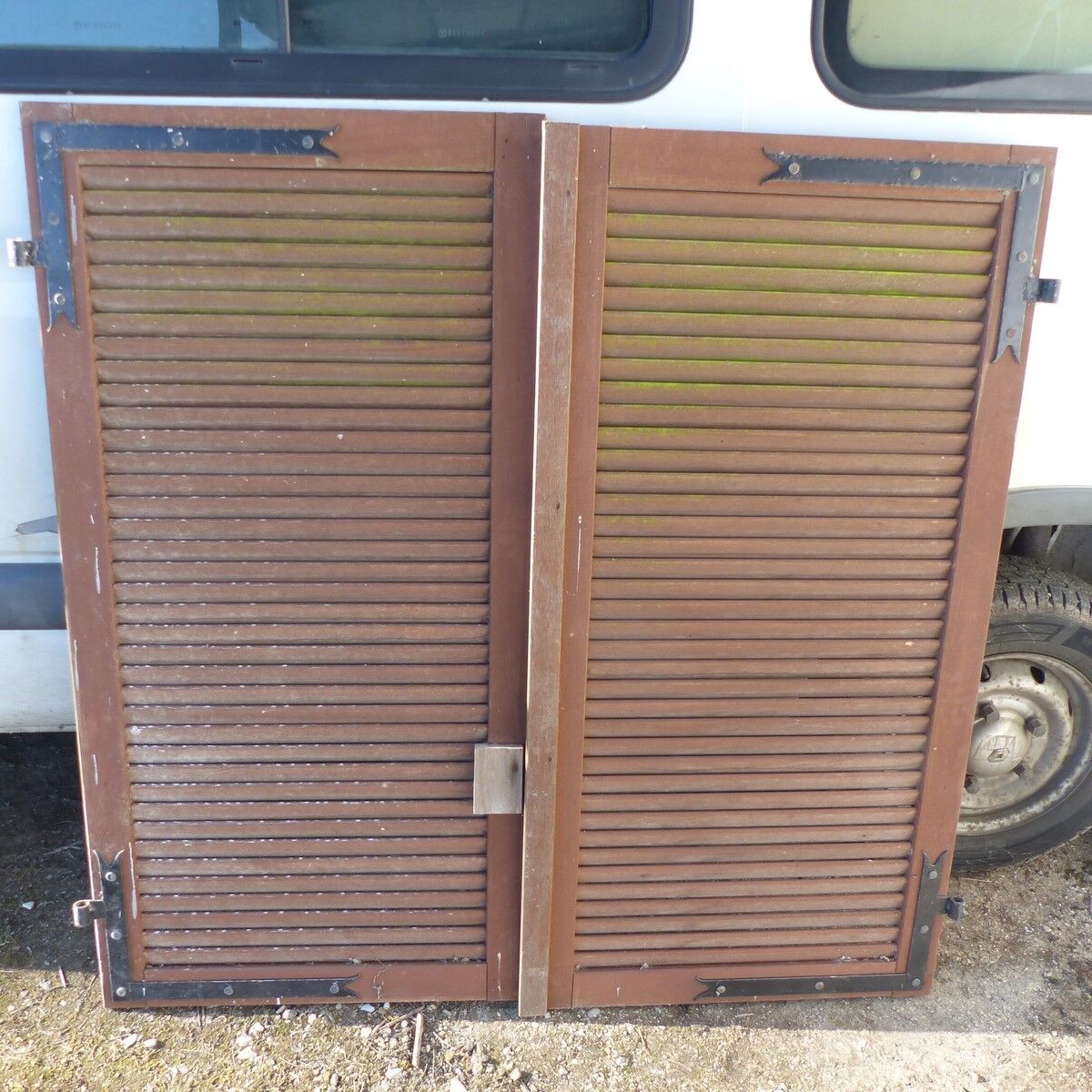 Wooden louver shutters 2 swings L 69.5 x H 138 cm