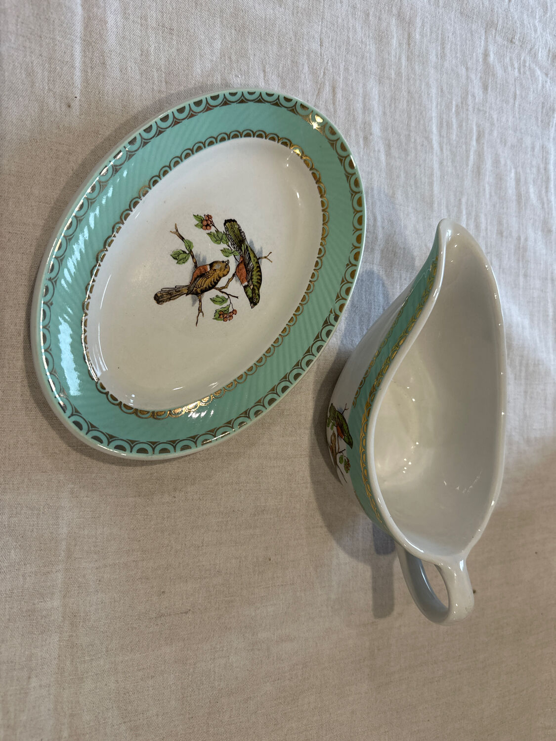 Badonviller sauce boat with birds