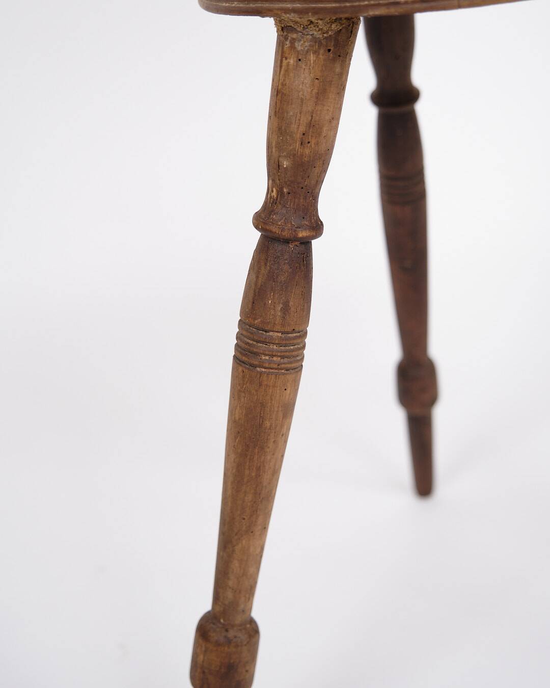 Table d'appoint/fleur - pin - pieds tournés - à deux niveaux - années 1880