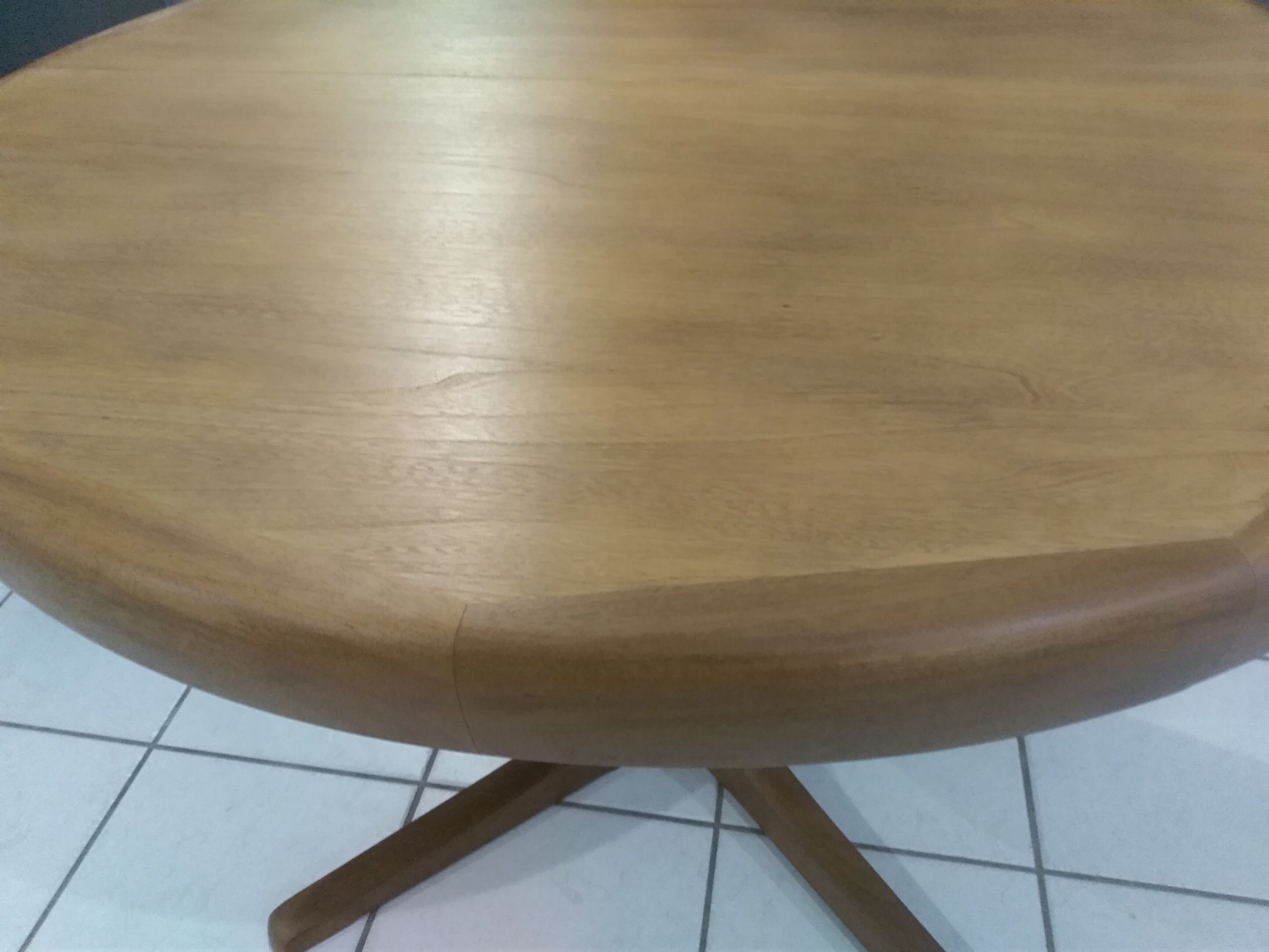 Baumann Extendable Round Table 1970s.