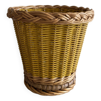 Wicker plant pot