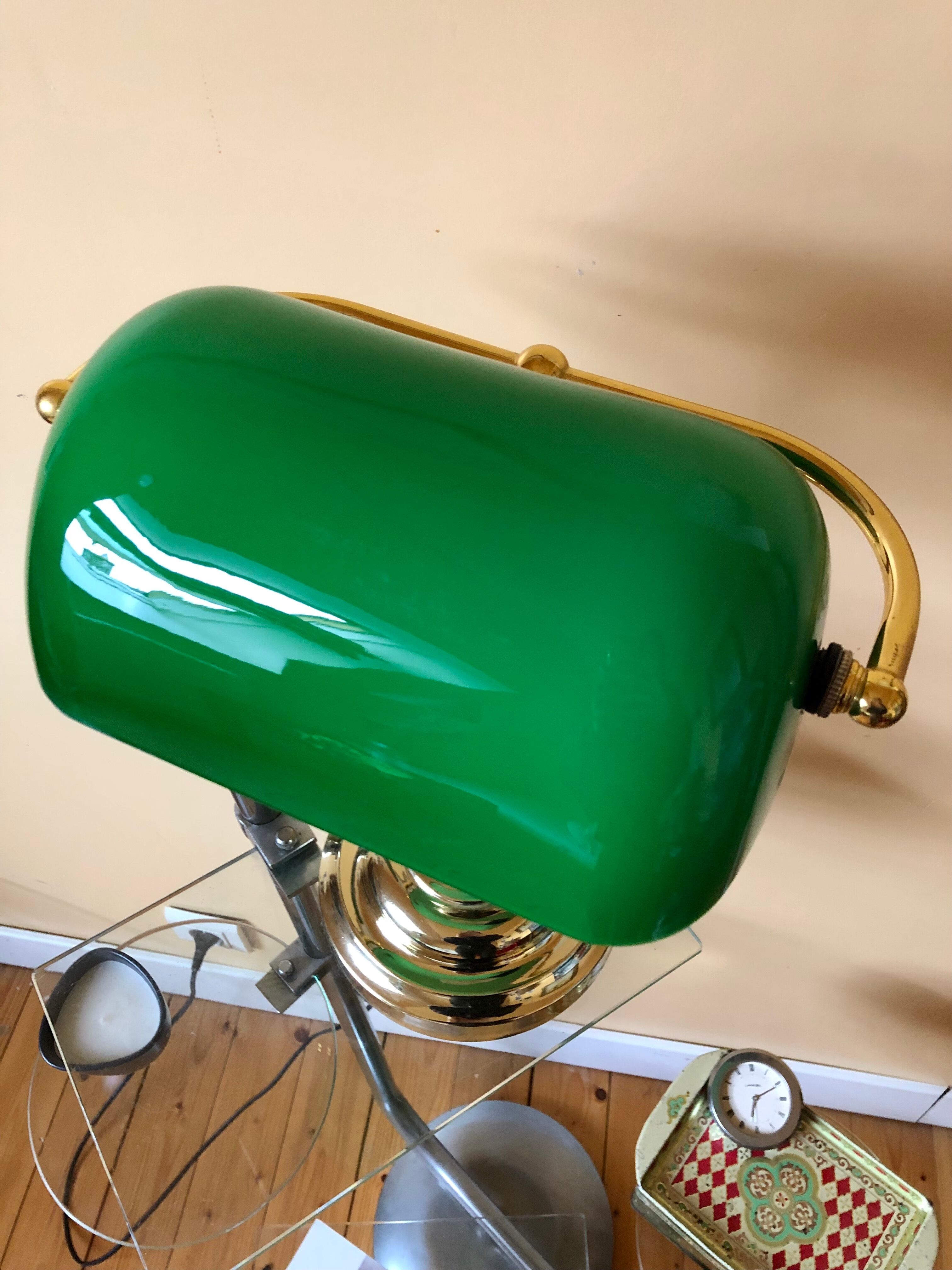 Notary lamp, banker in green opaline