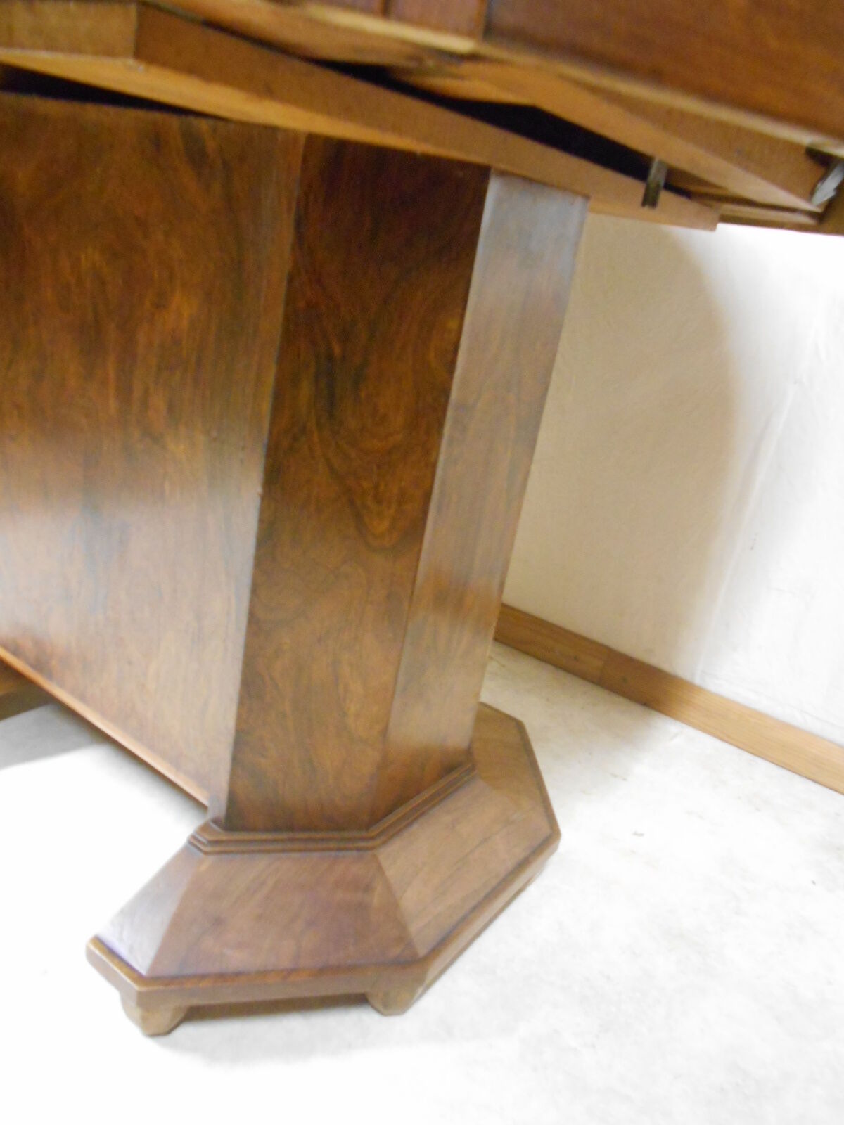 Art deco dining table