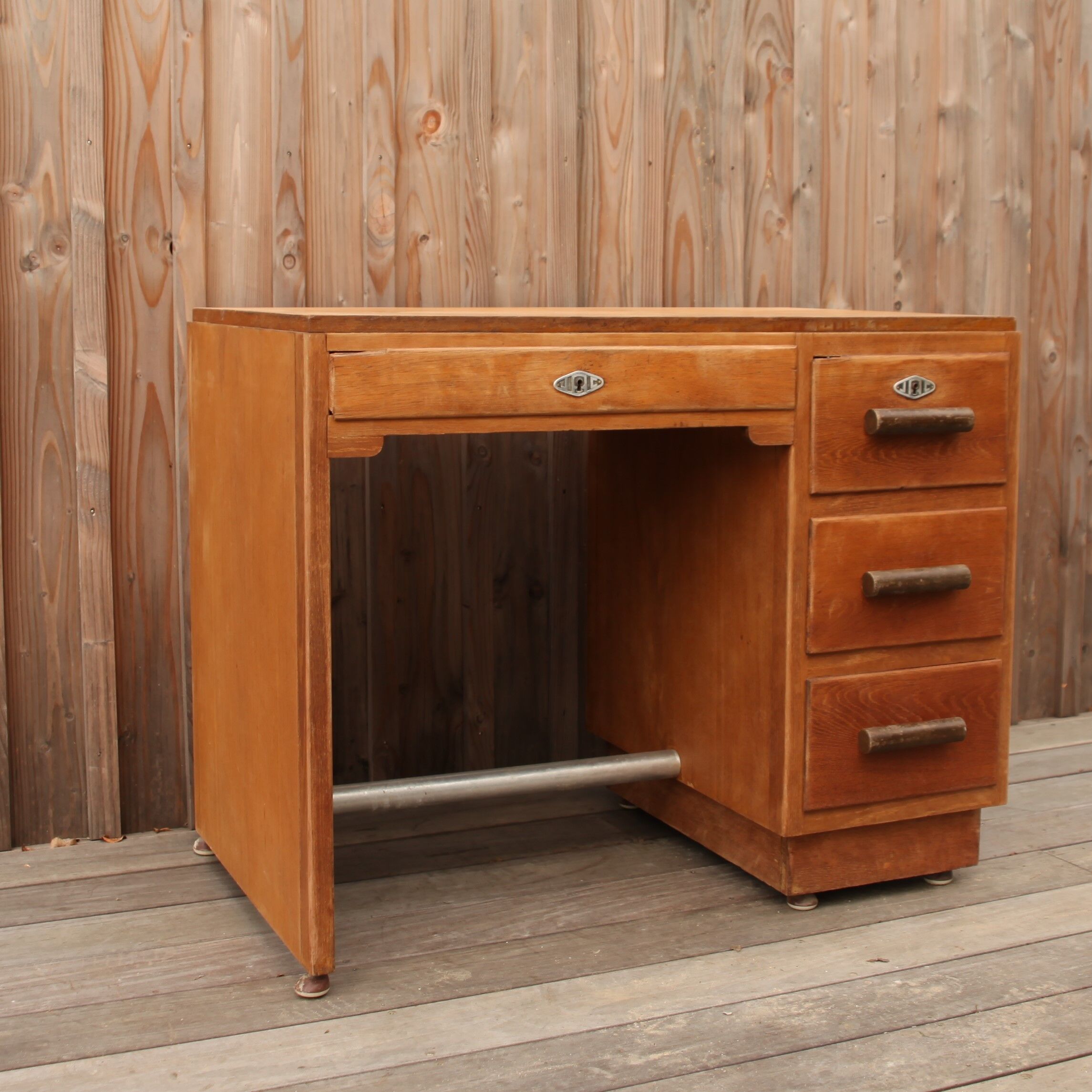 Bureau de professeur en chêne clair