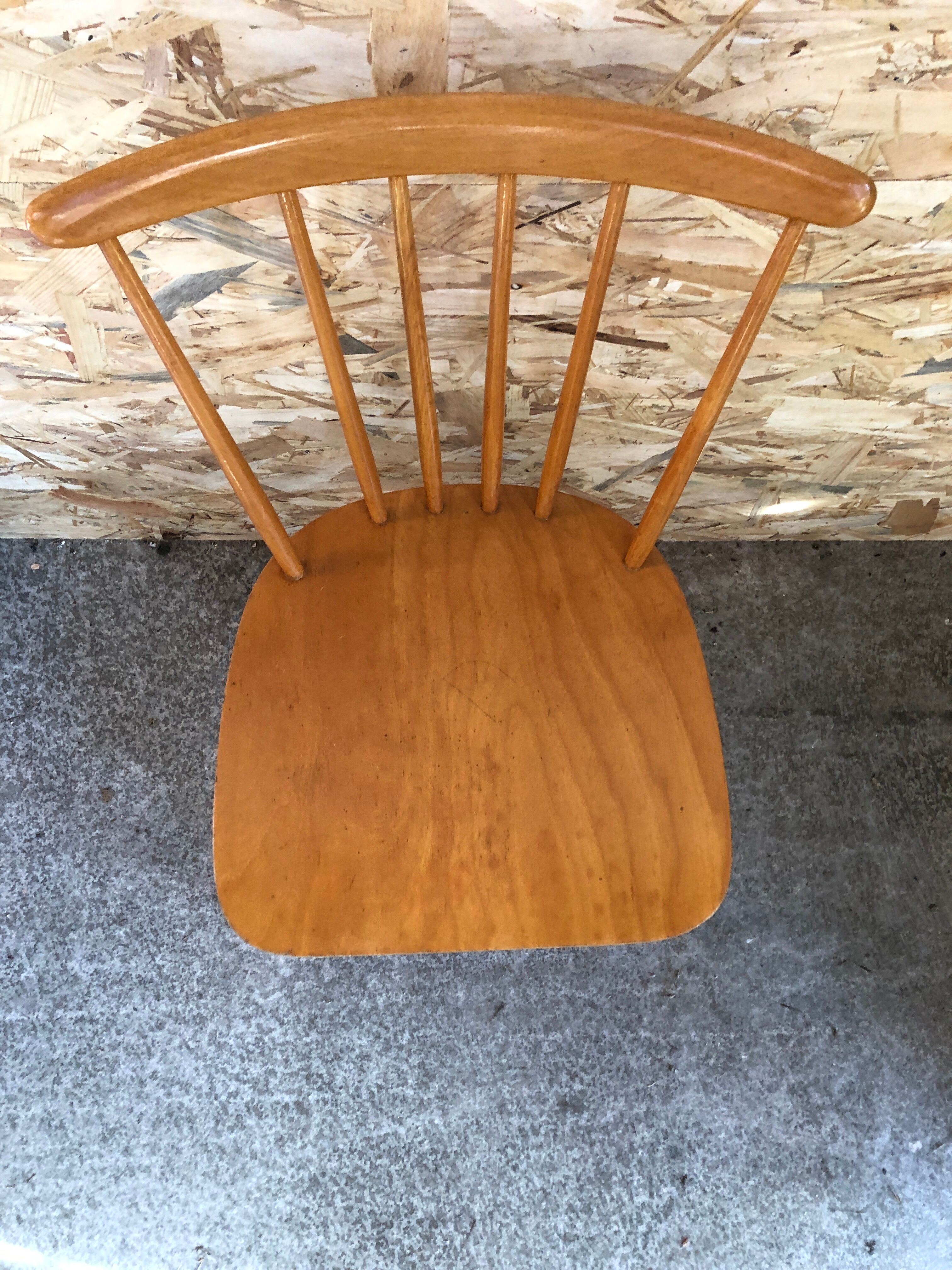 Old chair bistro