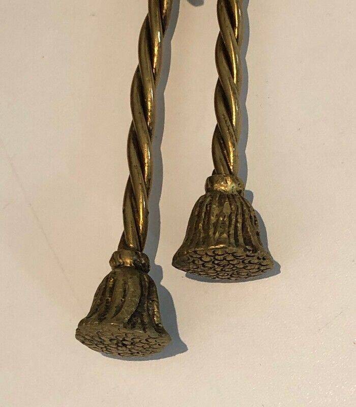 Paire d'appliques en bronze de style Louis XVI