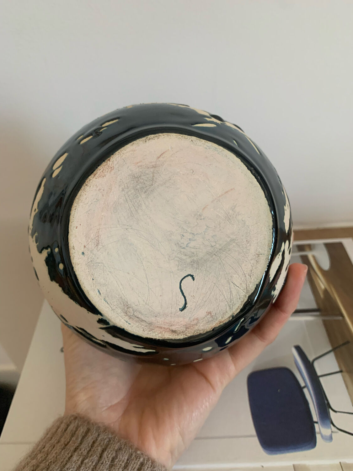 Vintage duck blue pot or vase