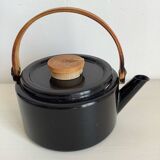 Black enamel kettle