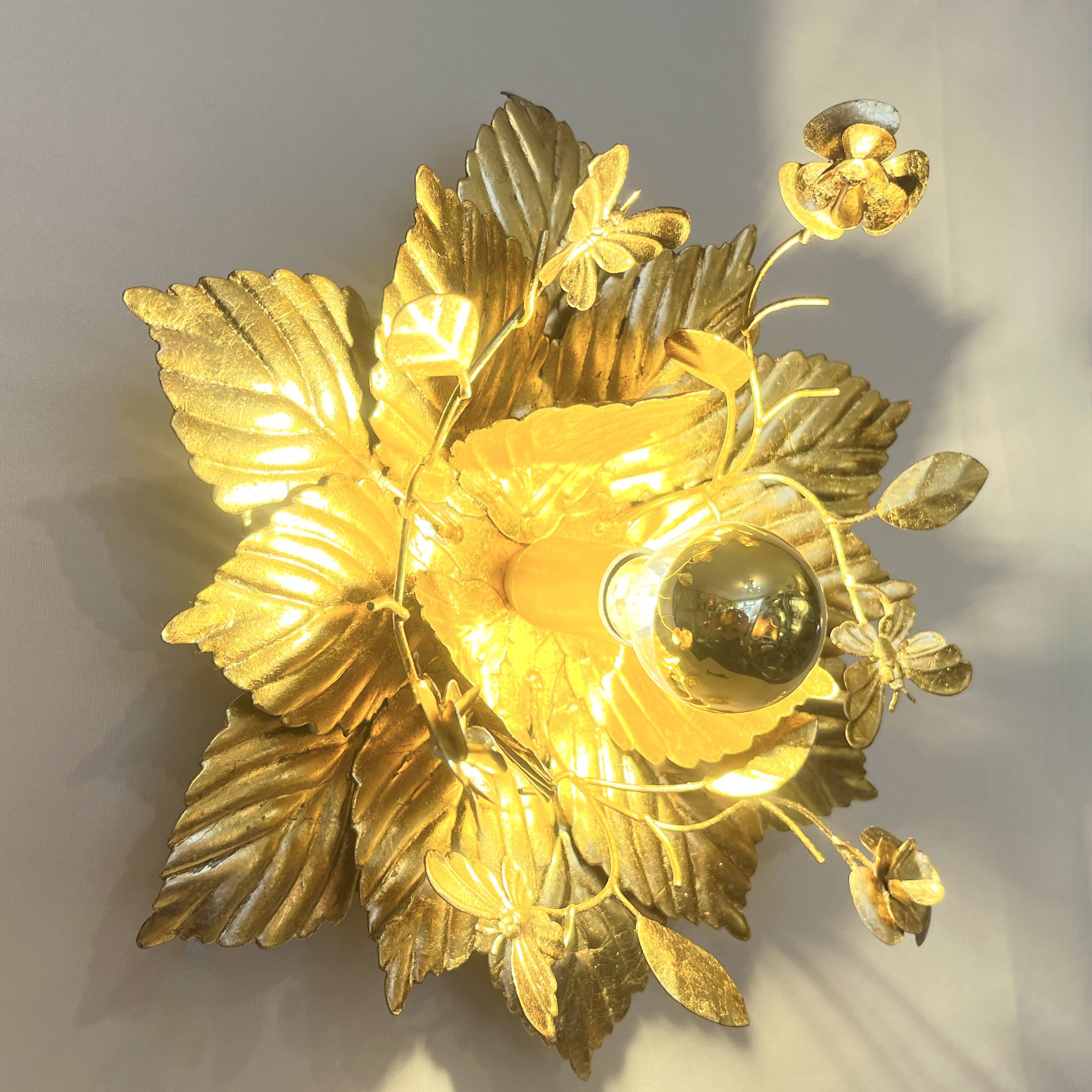 Vintage gold leaf metal flower wall light Florentine wall sconce