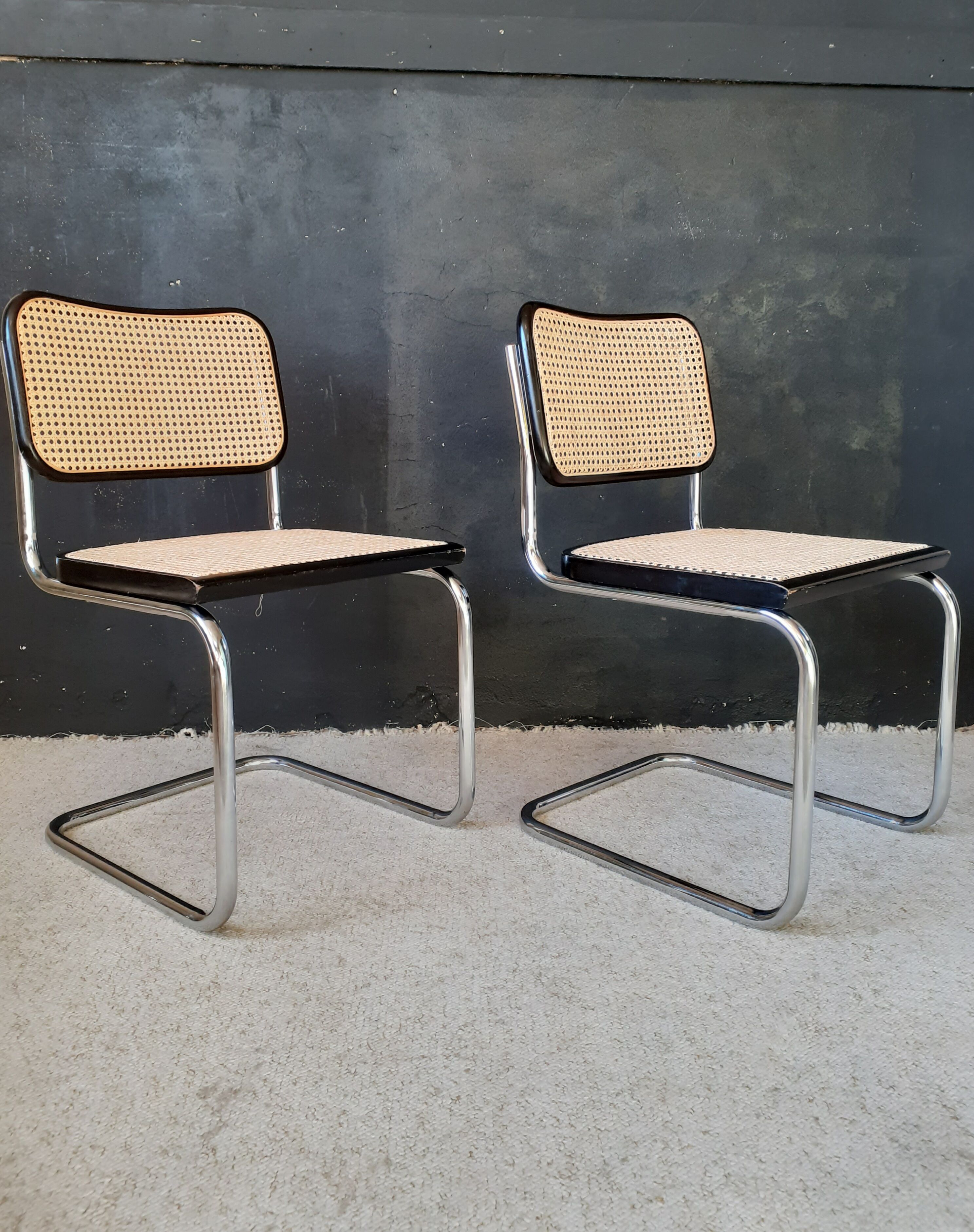 Pair of chairs B32 Breuer