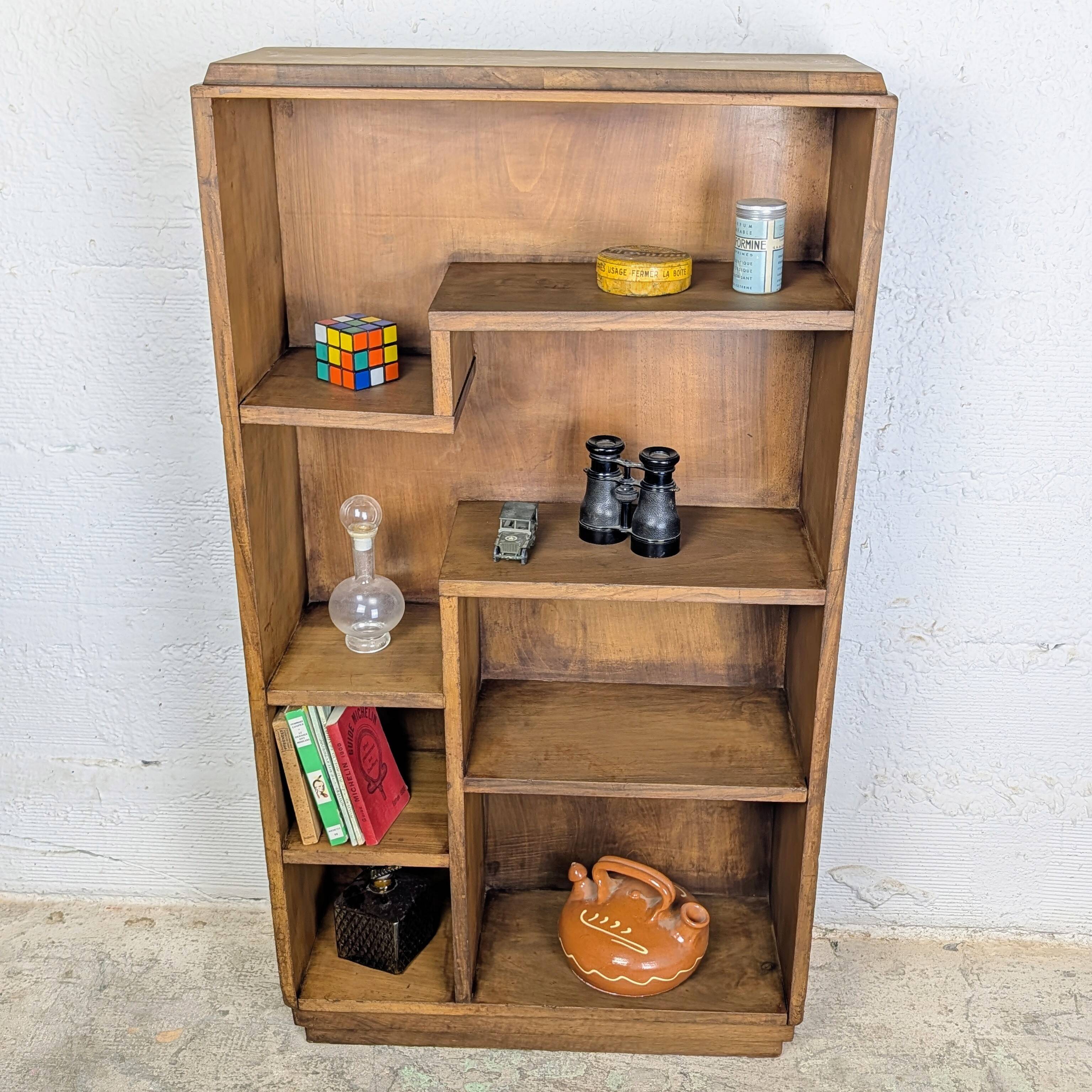 Asymmetrical Art Deco bookshelf