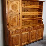 Large Queyras pine dresser, Hautes Alpes