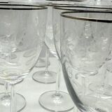 Service de verres en cristal taillé