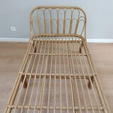 Rattan bed