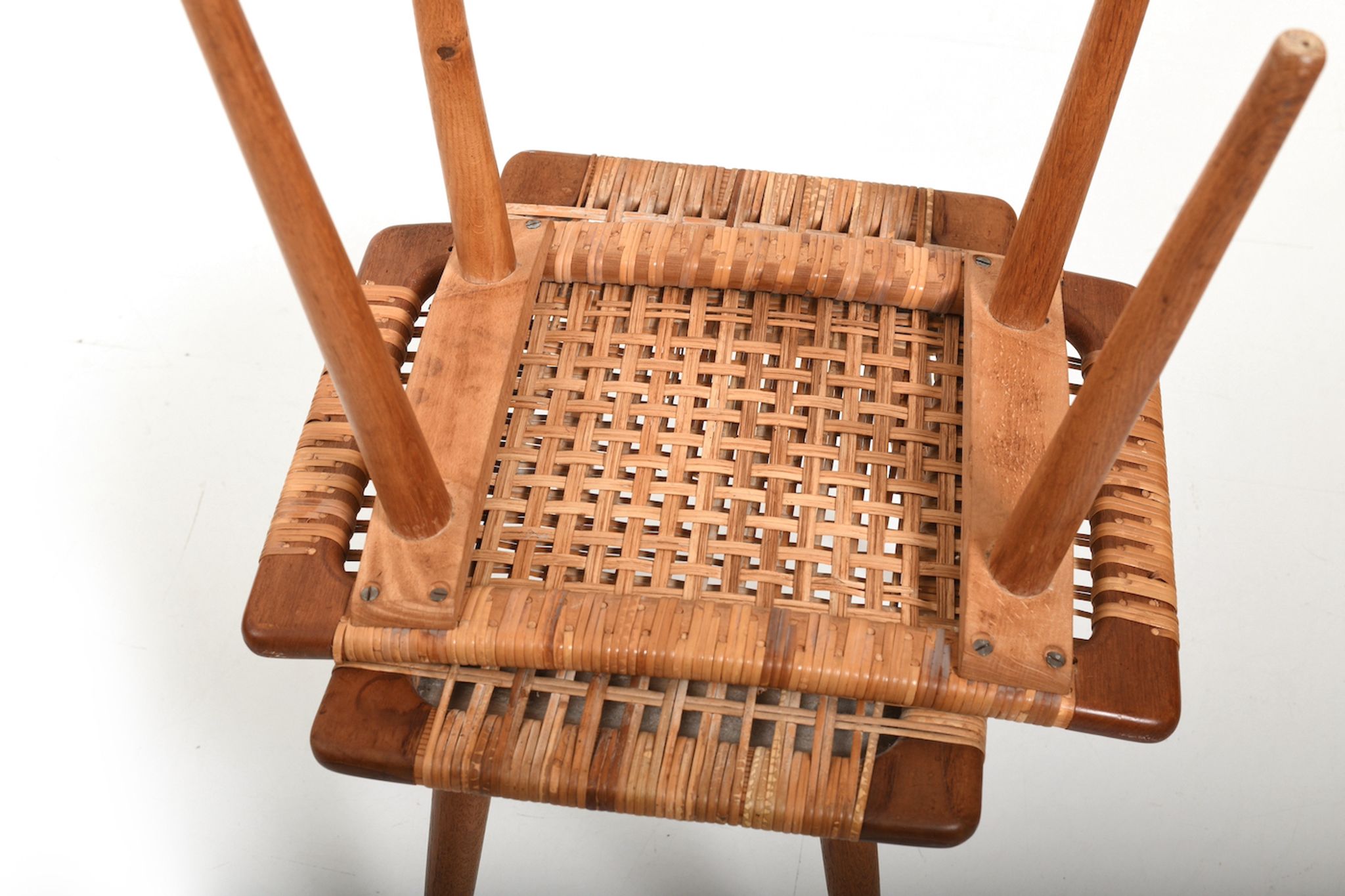 Paire de tabourets en chêne et canne en teck danois des années 1950
