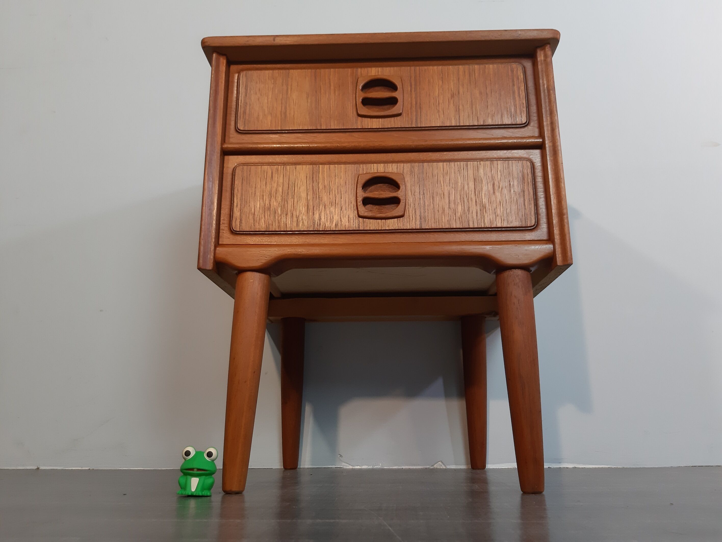 Danish beside tables in teck 2 drawers, scandinavian 1960