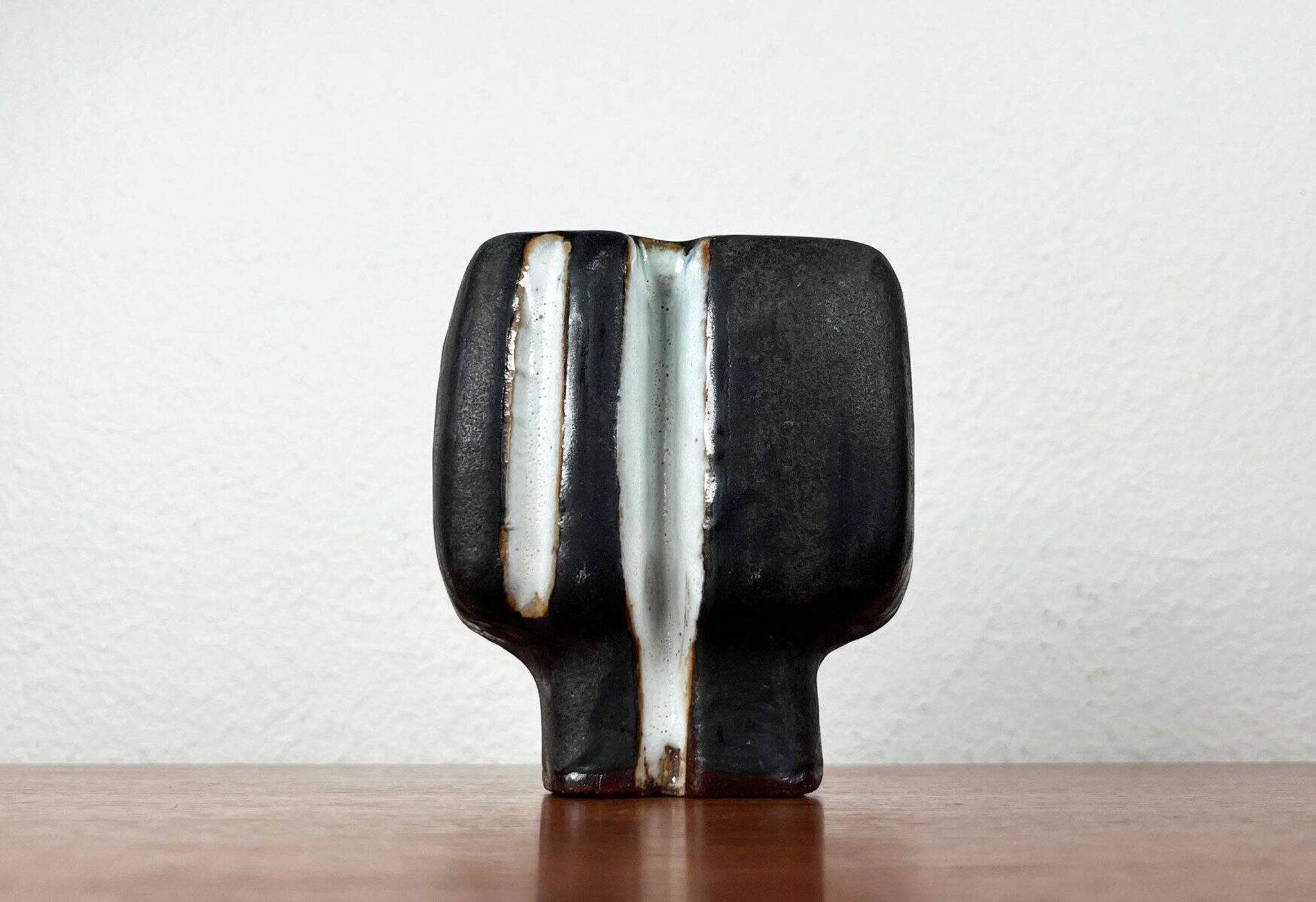 Mid-century studio pottery vase by Helmut Friedrich Schäffenacker for Schäffenacker Keramik, 1960s.