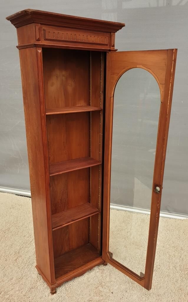 Showcase slender library louis XVI style