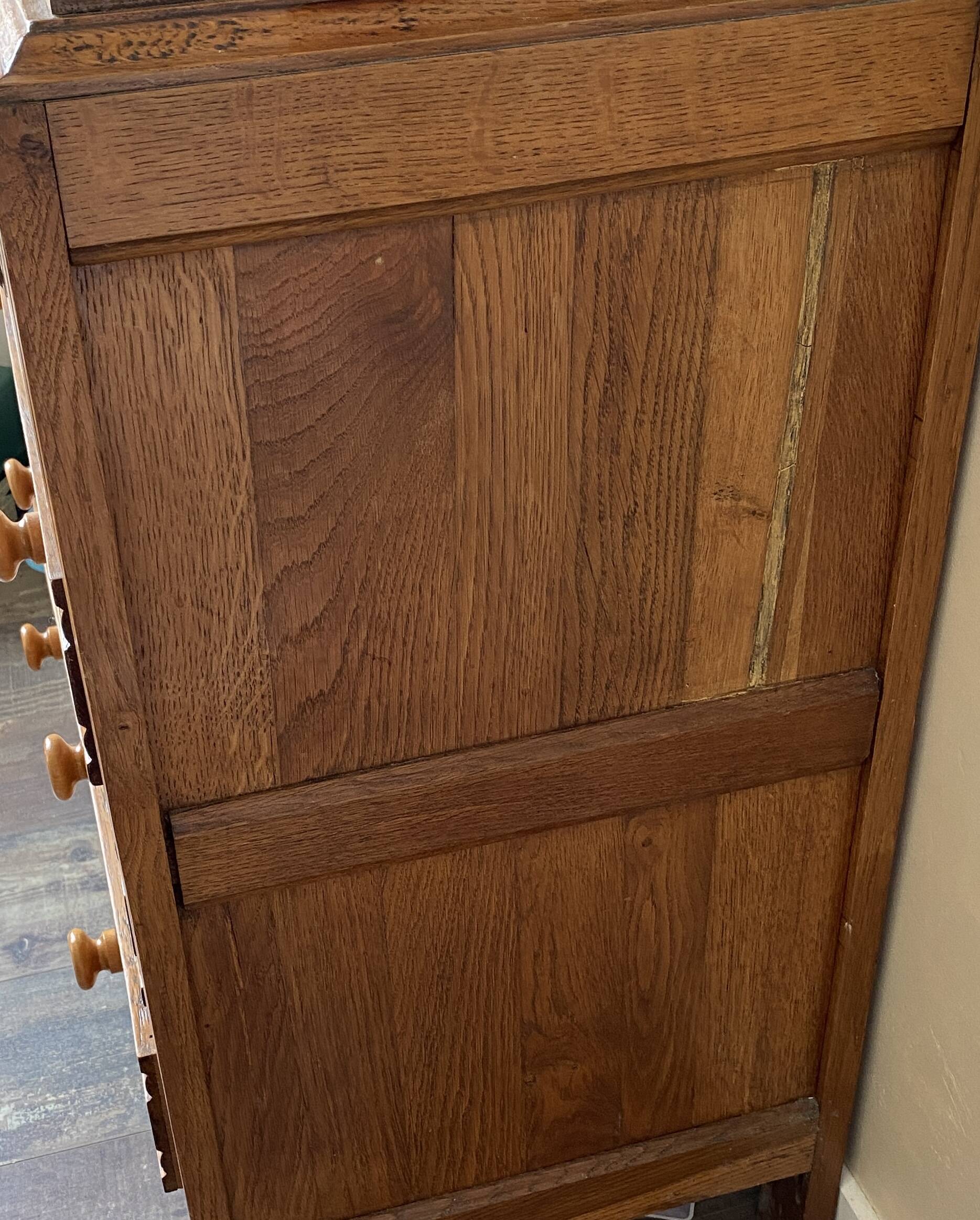 Art Deco chest of drawers