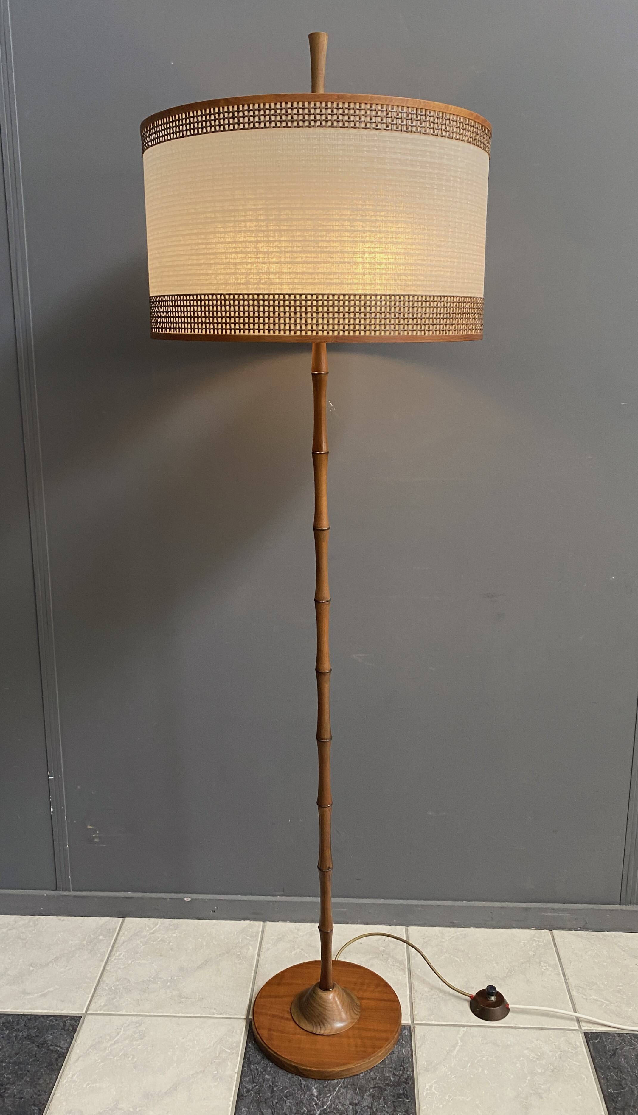 Bamboo-look floor lamp with large white shade