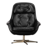 Chaise pivotante en cuir noir de conception danoise par HW Klein pour Bramin, années 1960