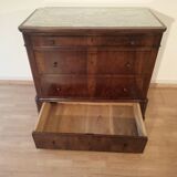 Commode italienne à quatre tiroirs en noyer de la fin du XIXe siècle