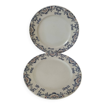Duo d'assiettes en terre de fer Onnaing – décor bleu et rouge 19ème siècle