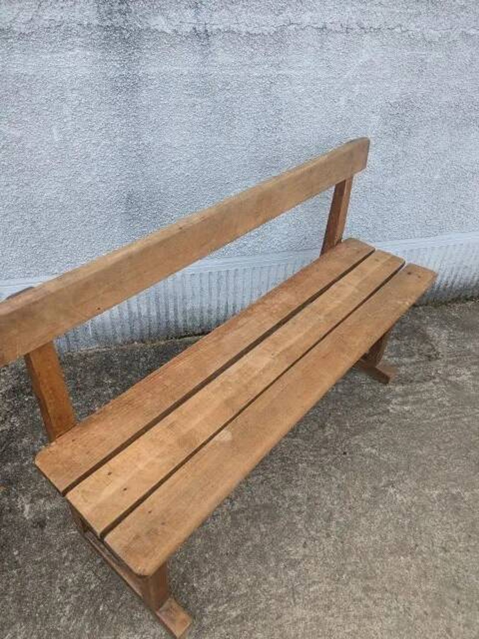 Banc avec dossier