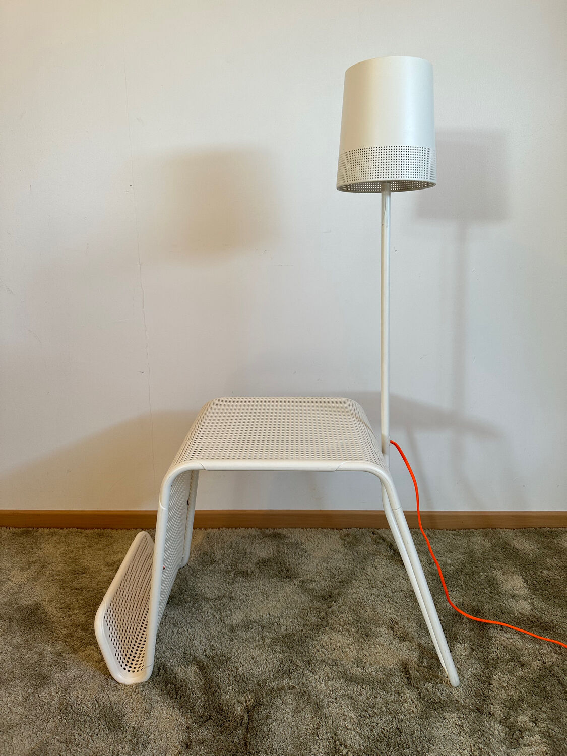 Multifunctional bedside table