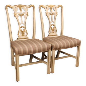 Paire de chaises italiennes laquées et dorées