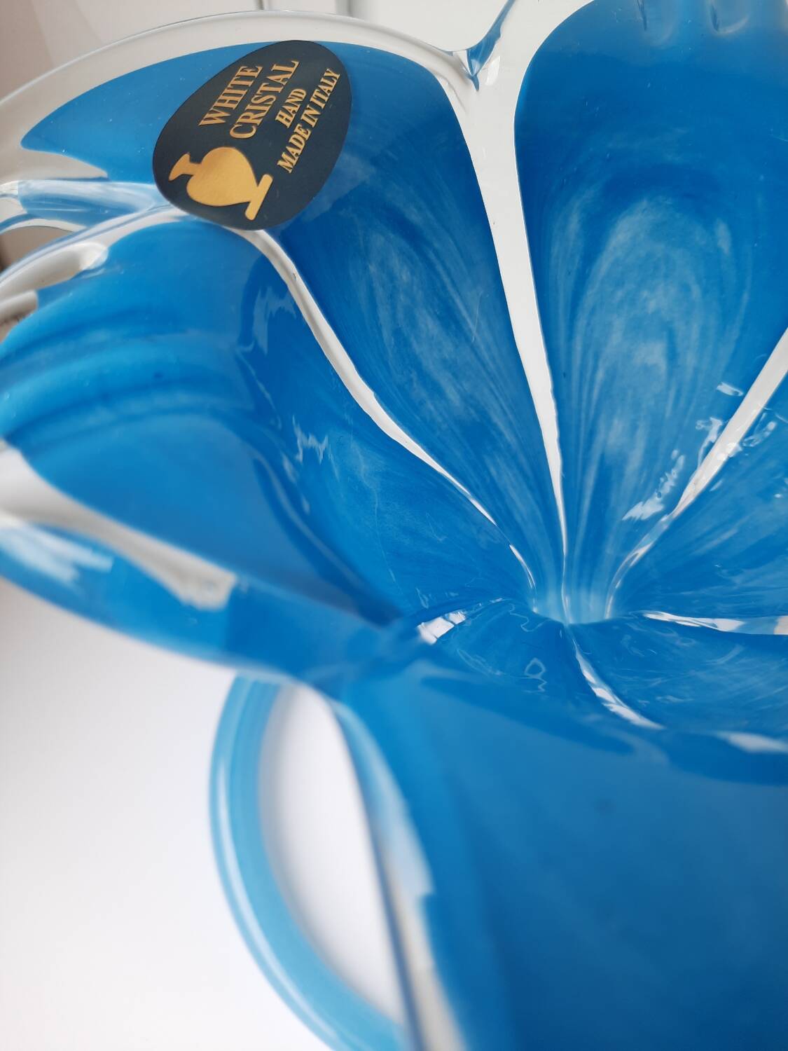 Murano white crystal vase with blue flower