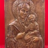 Icône en cuivre repoussé représentant une Vierge à l'Enfant, 20e siècle