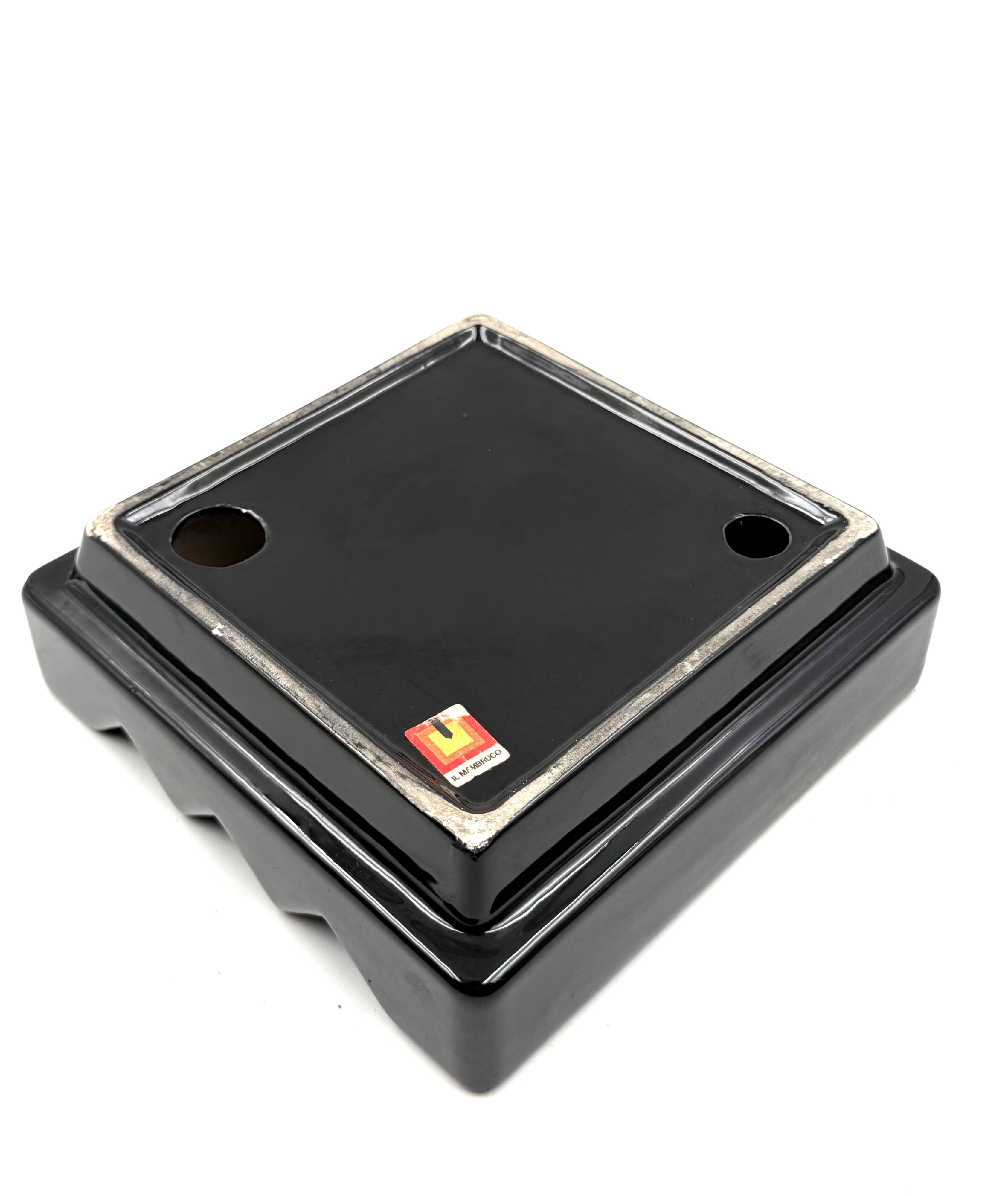 Postmodern ceramic ashtray, in the manner of Ettore Sottsass, il Mambruco,