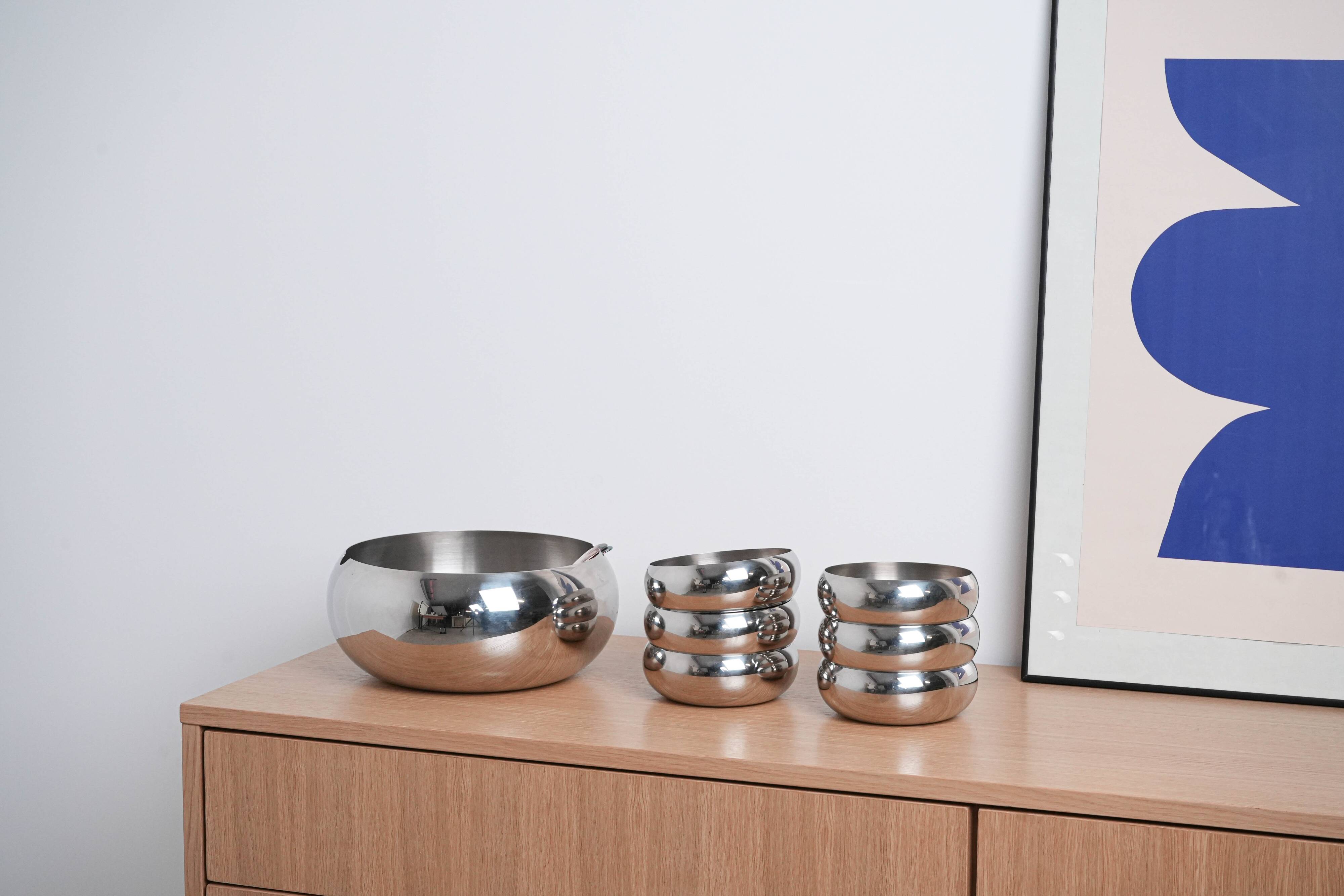 Set of stainless steel bowls, Italian design, 1980s, made in Italy