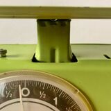 Stube vintage household scale in green enameled metal - Force 10