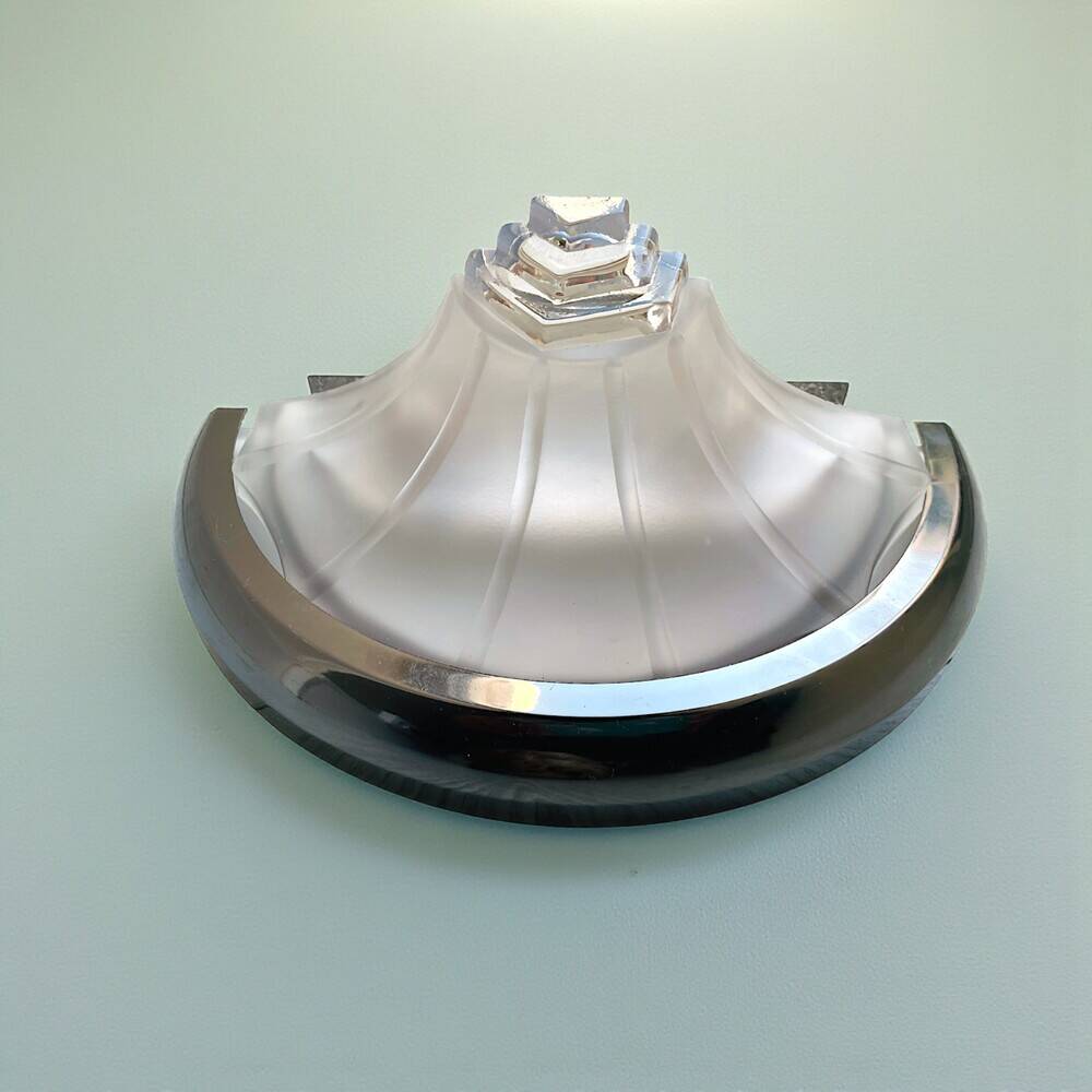 Art Deco style frosted glass wall sconce light