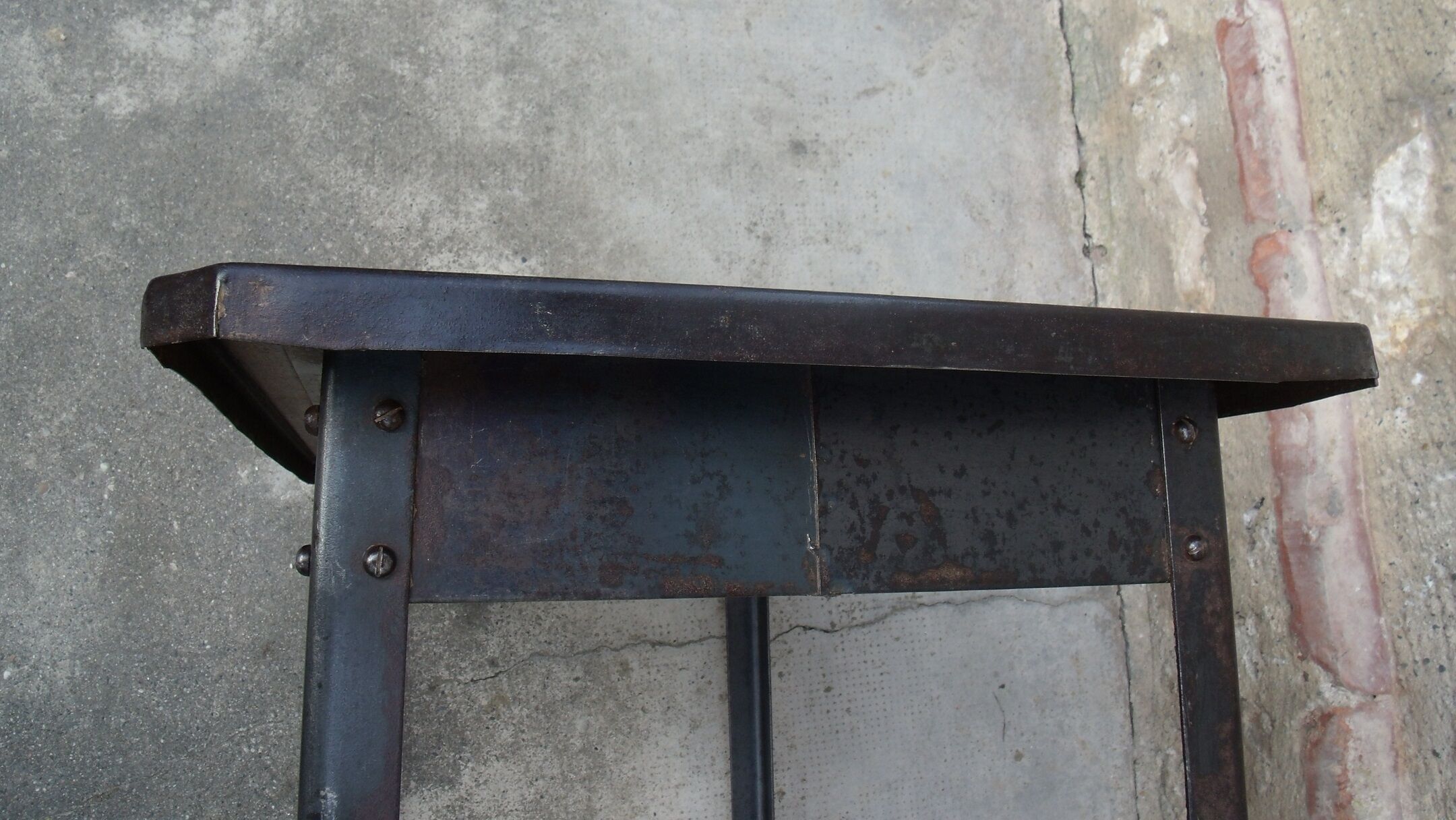 Watchmaker jeweler Tablet iron metal bench