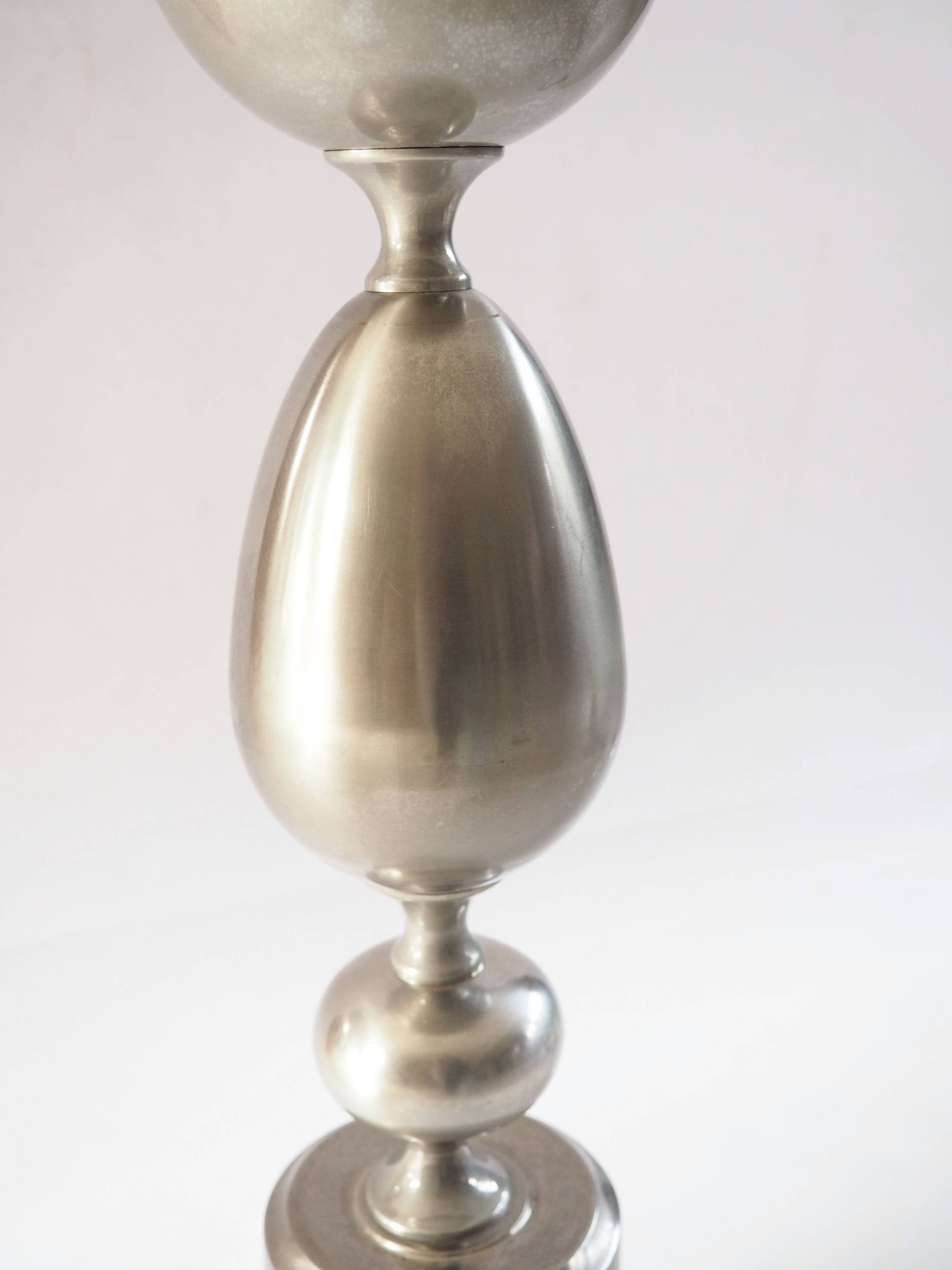 Maison Barbier egg lamp base