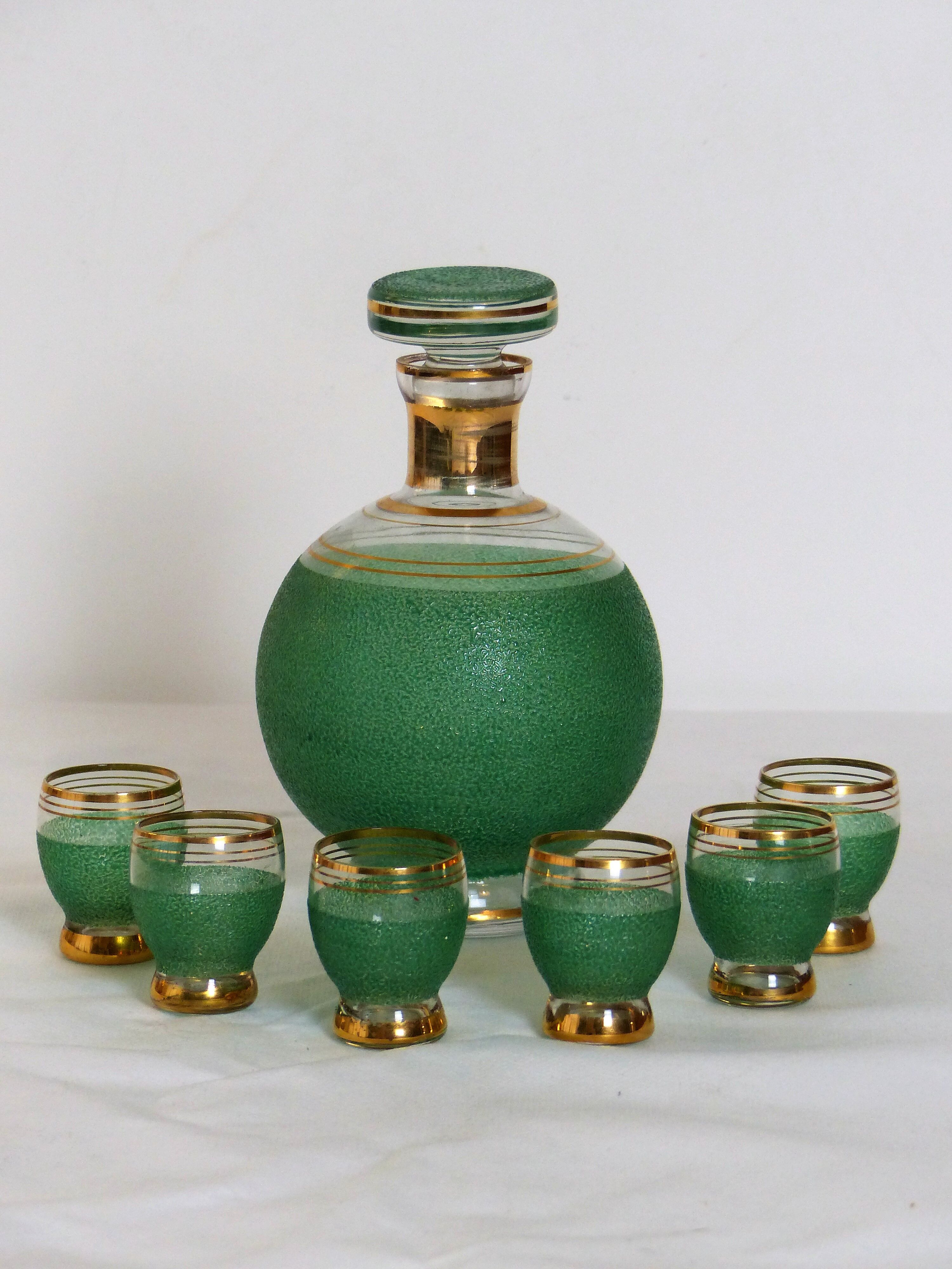 Green liqueur carafe and its 6 glasses
