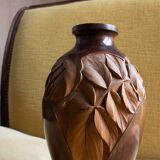 Vase en bois Art Deco sculpté