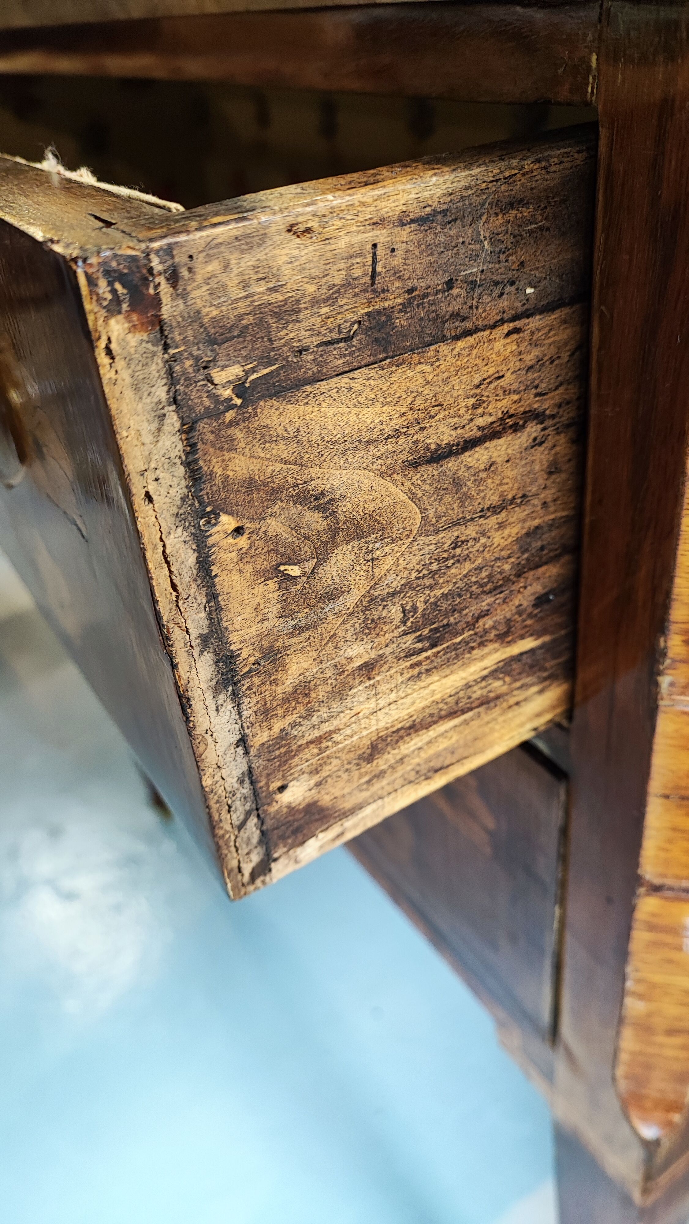 Chest of drawers 2 drawers Louis XVI