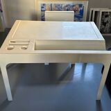 Ozoo desk by Marc Berthier