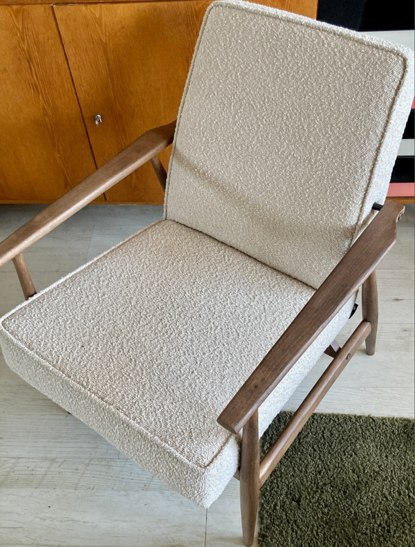 Fauteuil du milieu siècle 300-190 en tissu bouclé