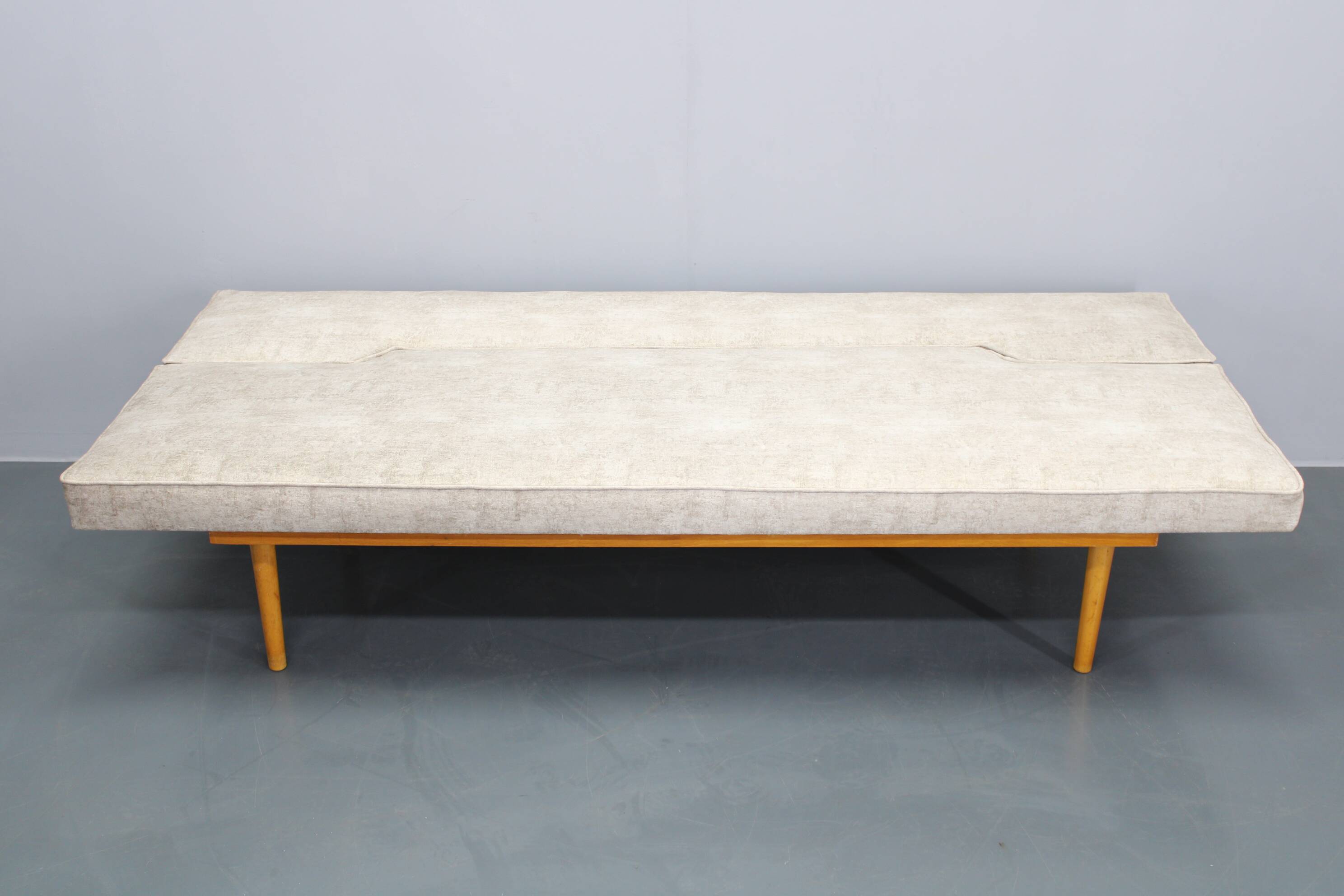 1960s Miroslav Navratil Convertible Restored Daybed Sofa, Czechoslovakia