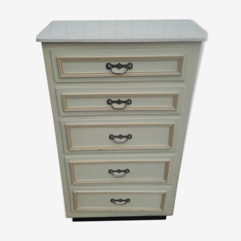 Wooden chest of drawers