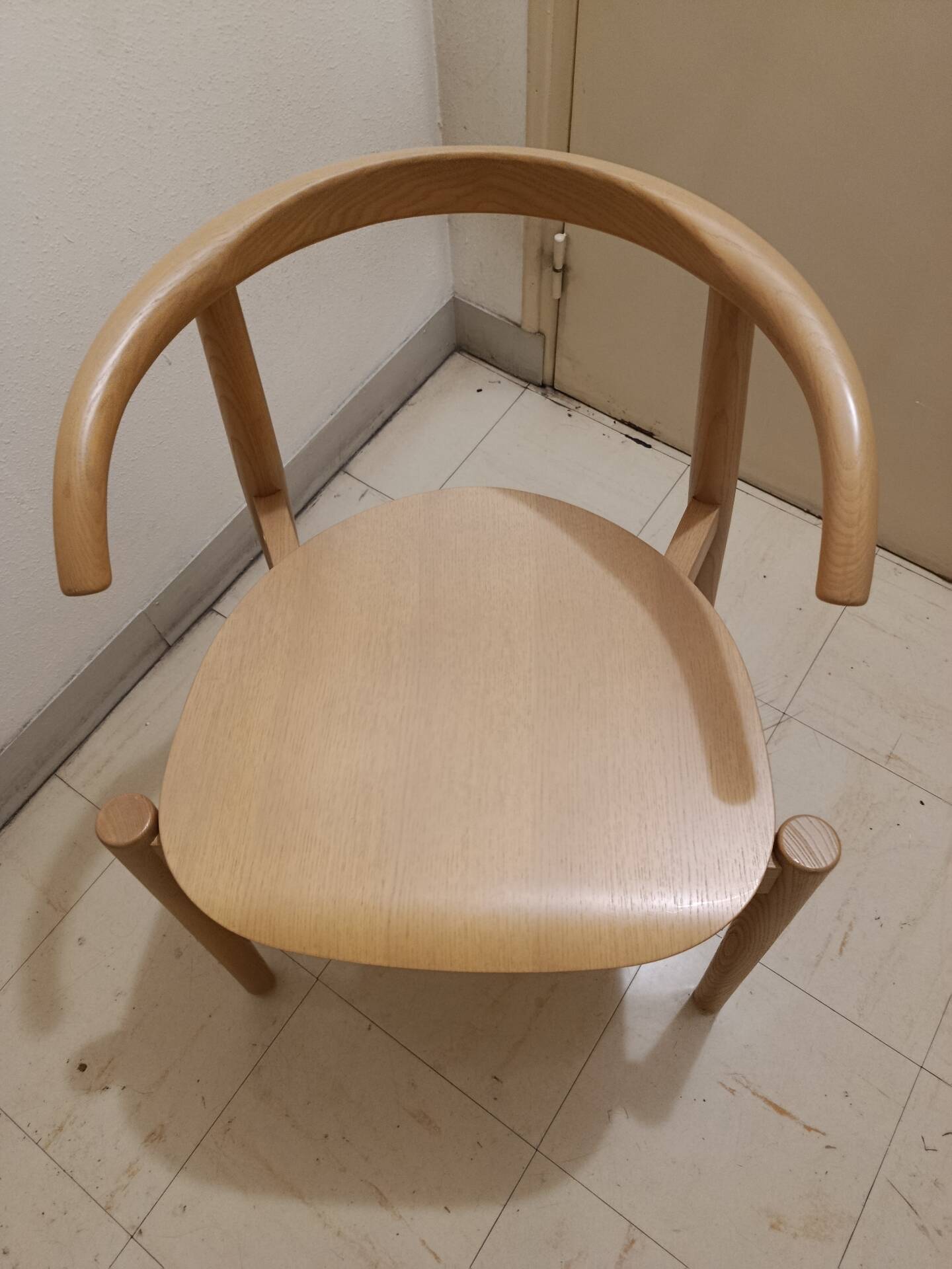 Solid wood design chair