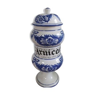 Former pharmacy jar arnicar