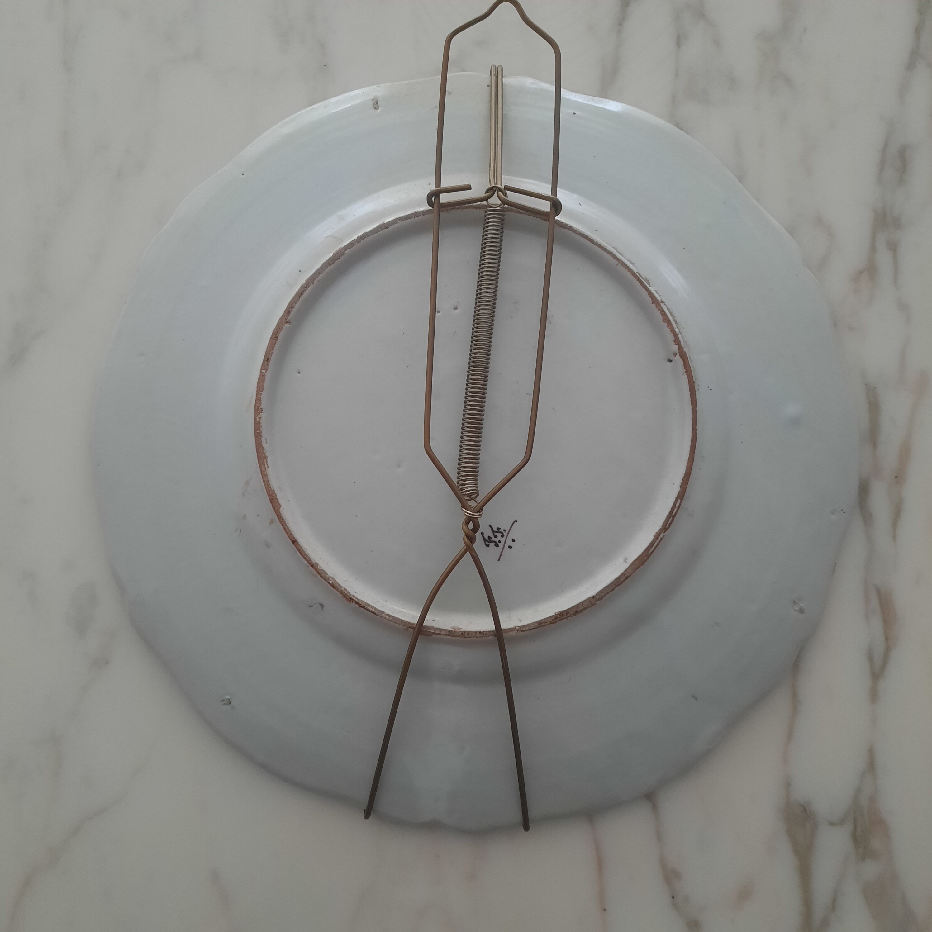 Decorative plate signed ff with coat of arms city of tours