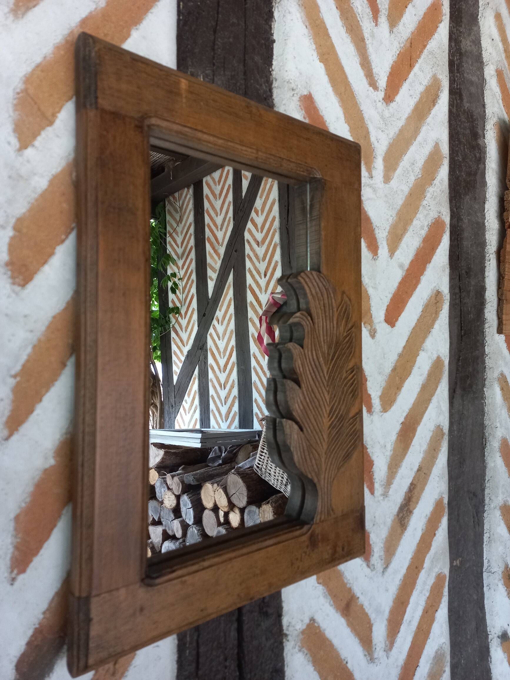 Vintage carved leaf wood mirror