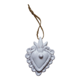 Decorative heart in white ceramic "ribbon"